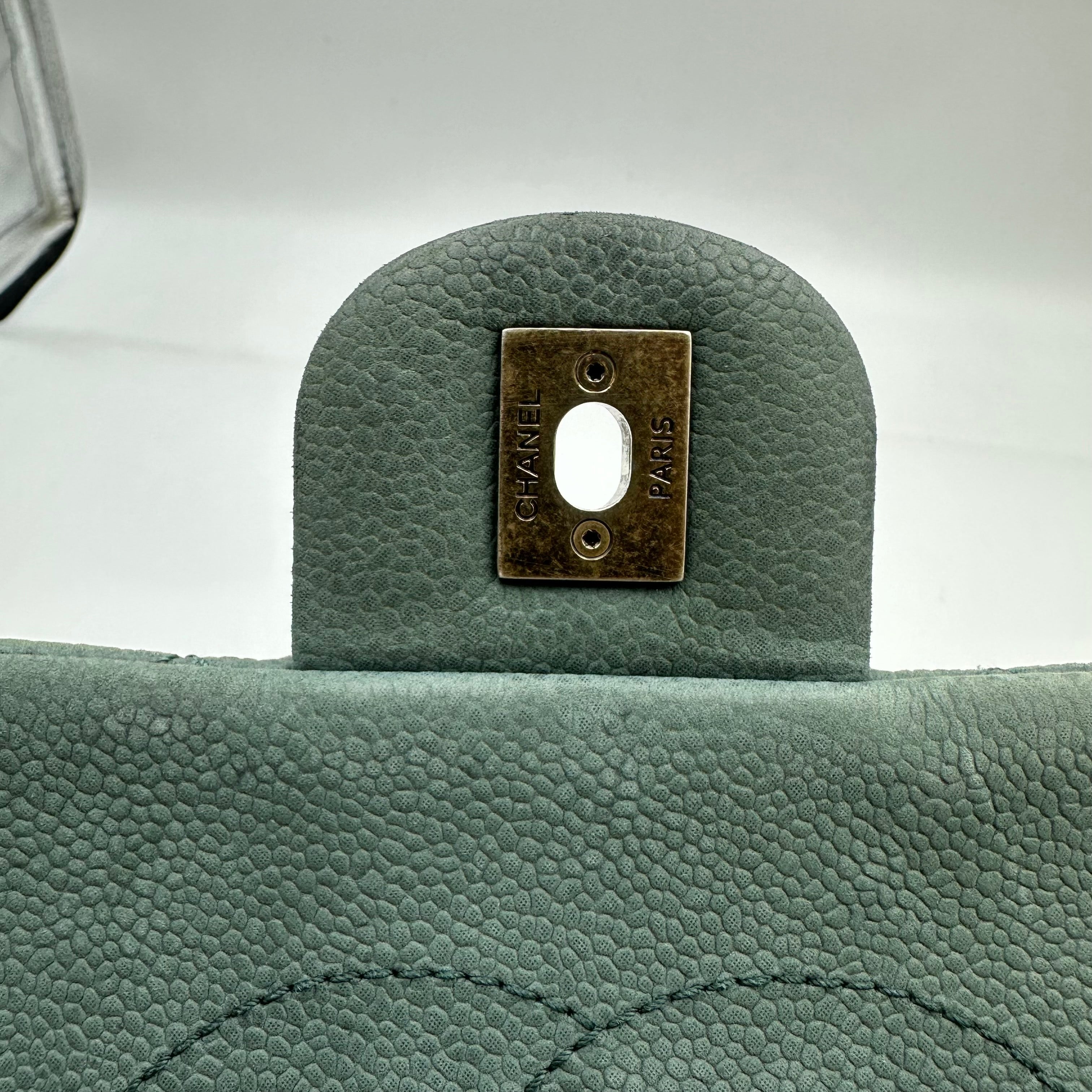 Chanel Green Caviar Shoulder Handbag with Slant Closure